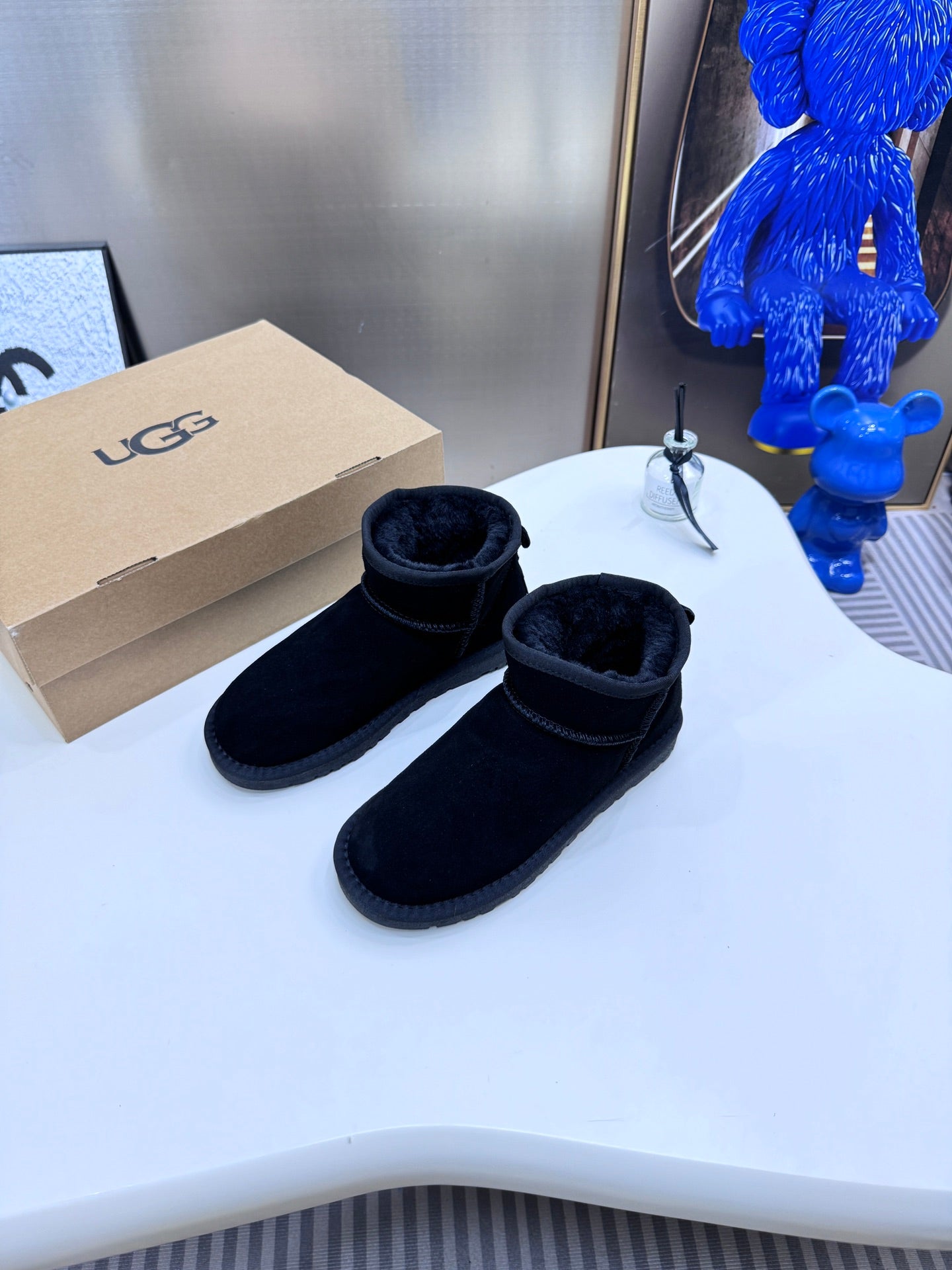 1LU10ZDE Stylish snow boots