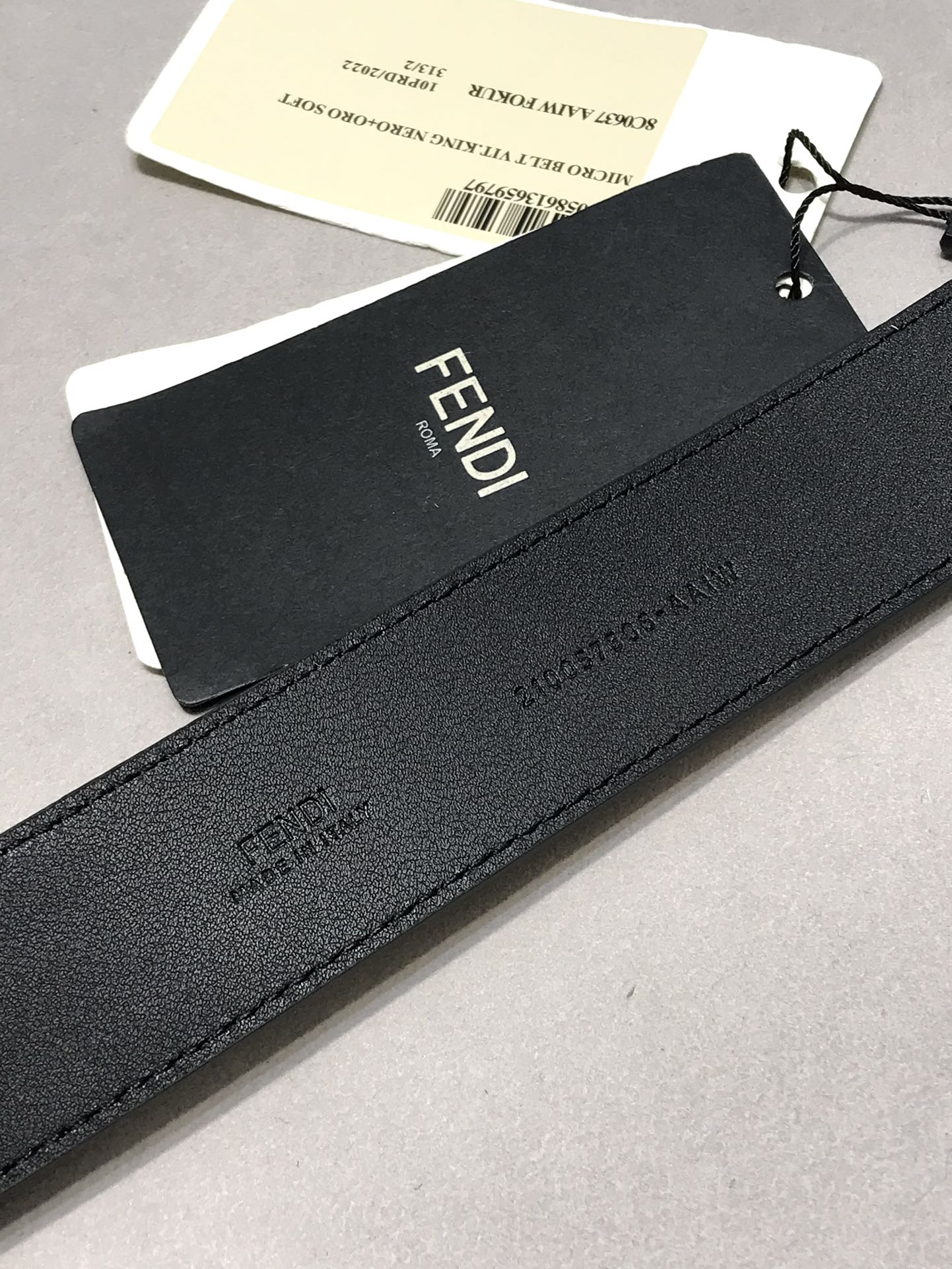 14F94PDE Stylish High quality belt With full package