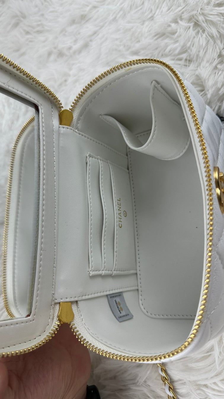 155XC26BDE Stylish leather bag