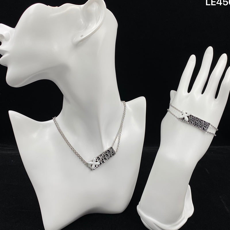 3D722XDE Stylish Bracelets