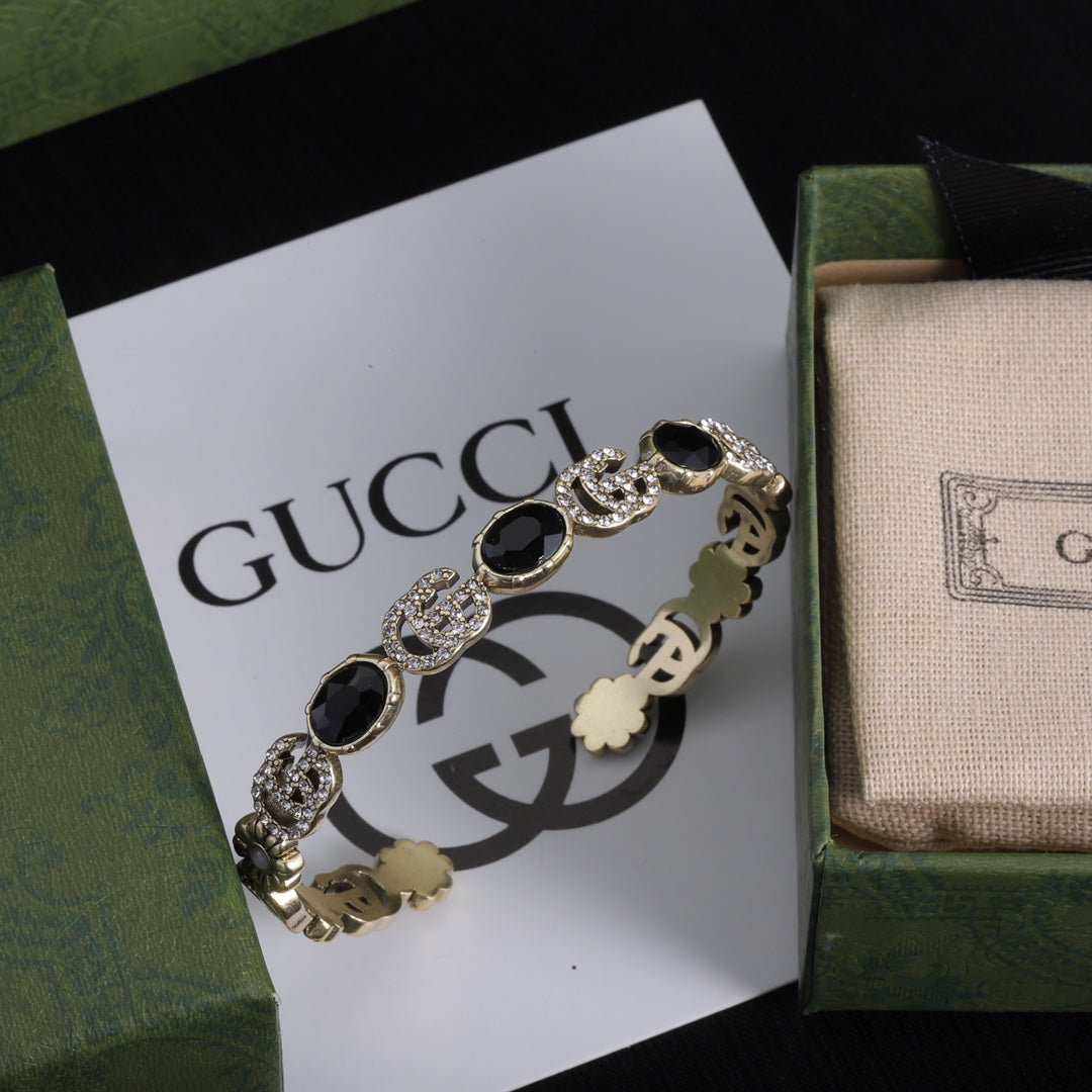 14B397KDE Stylish Bracelets