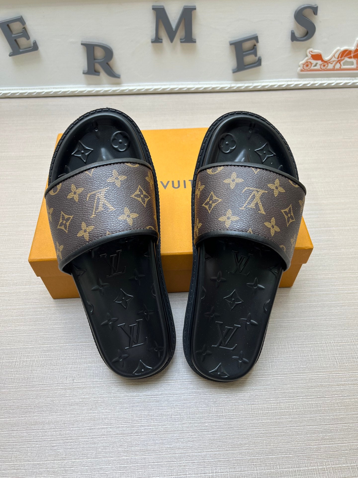 535ZE304ZDE Stylish Slippers