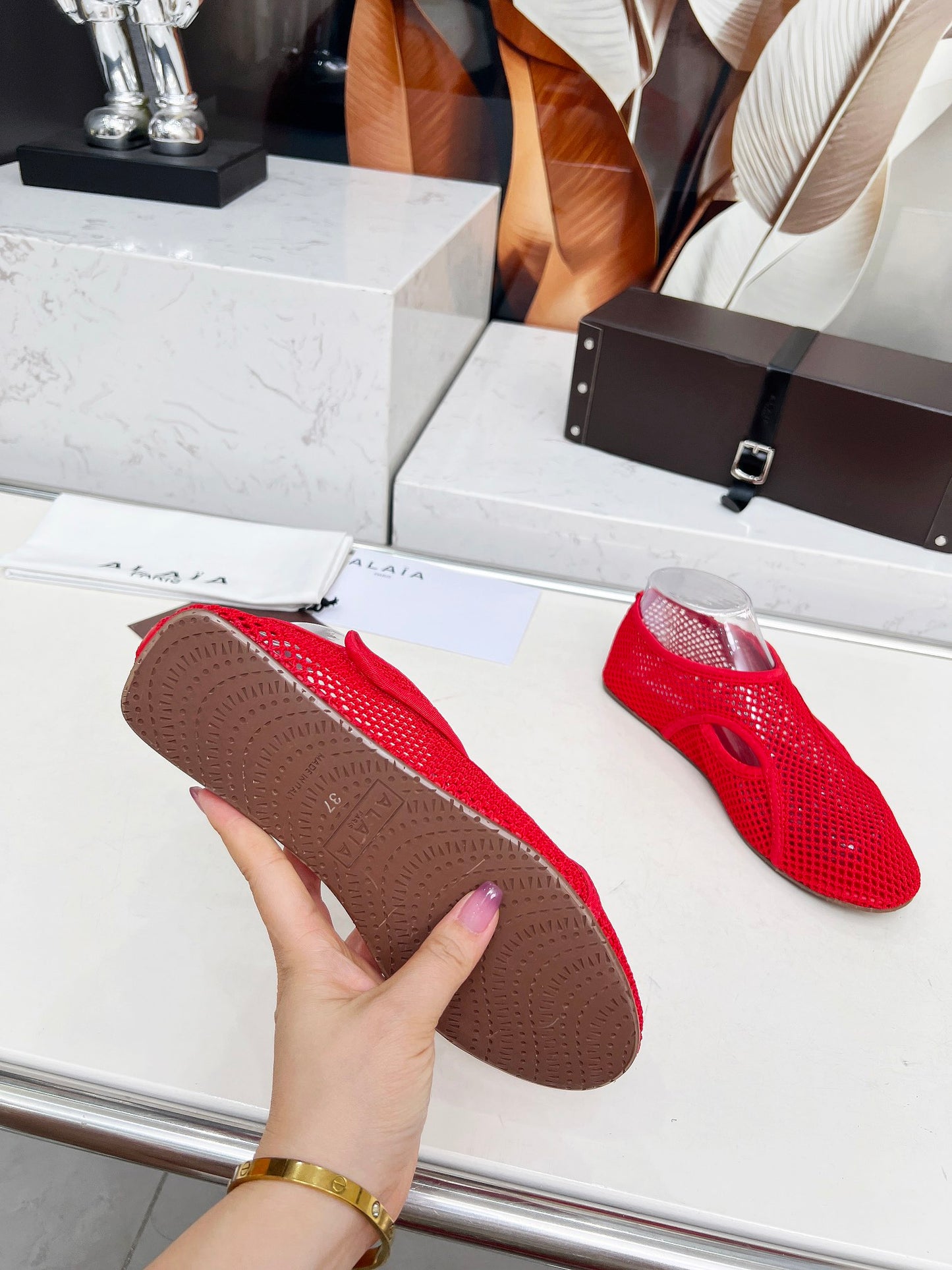 255QA24ZDE Stylish leather shoes