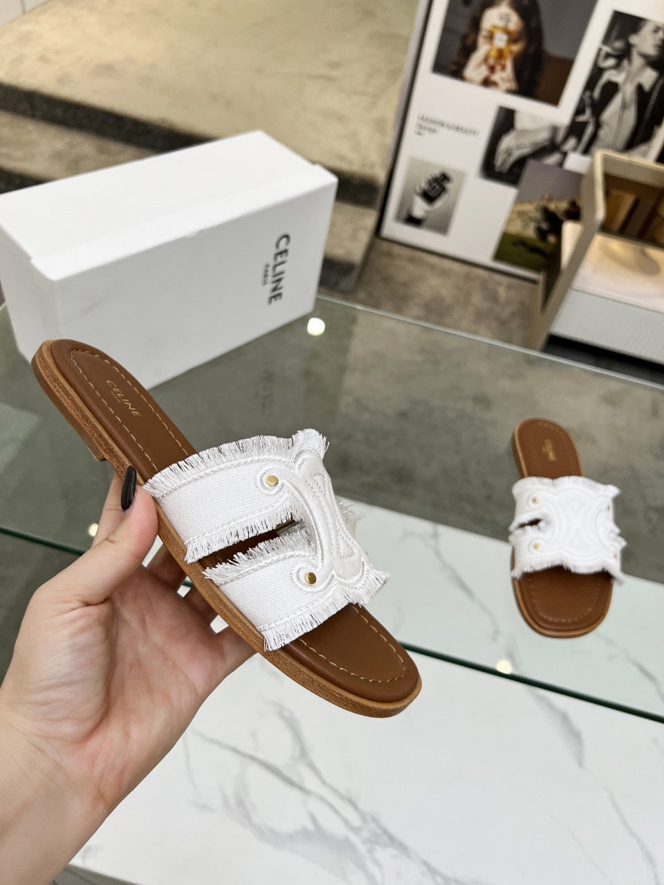255QA25ZDE Stylish leather shoes