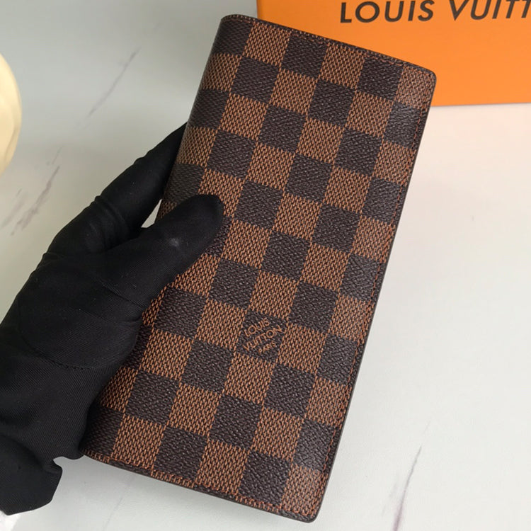 E2BDE Stylish leather wallets