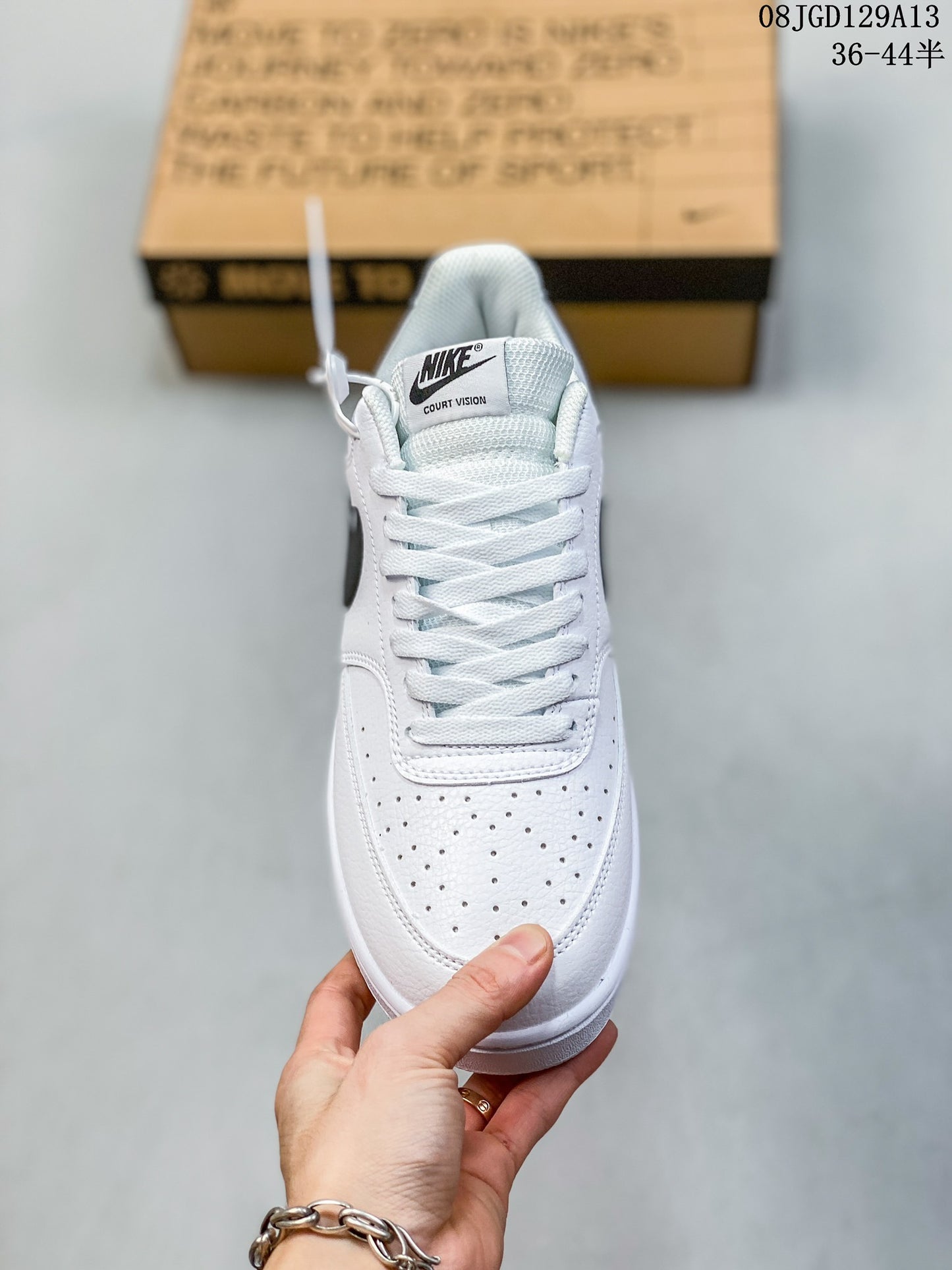 4YN41ZDE Stylish Sneakers (No Box, August-October Big Sale)
