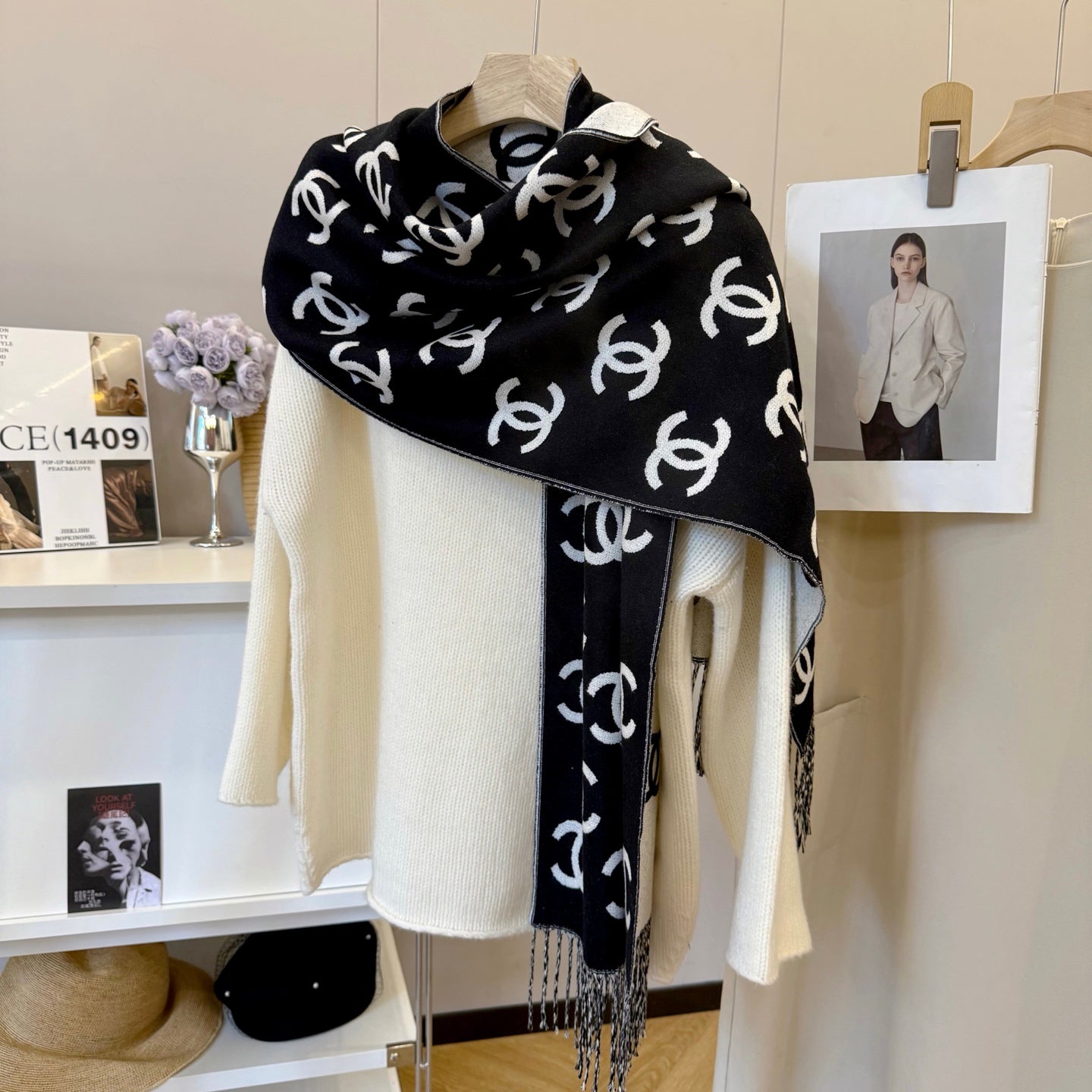 185ZC72WDE Stylish Winter Scarves