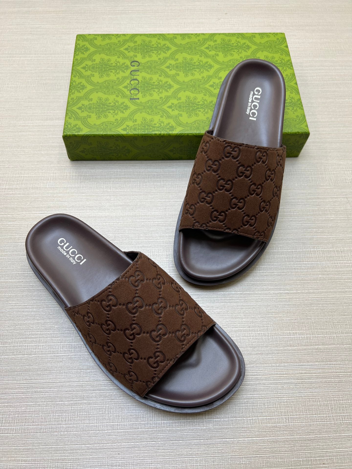 5QB15ZDE Stylish Slippers