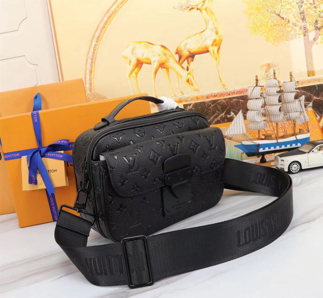 2XE137BDE Stylish leather bag