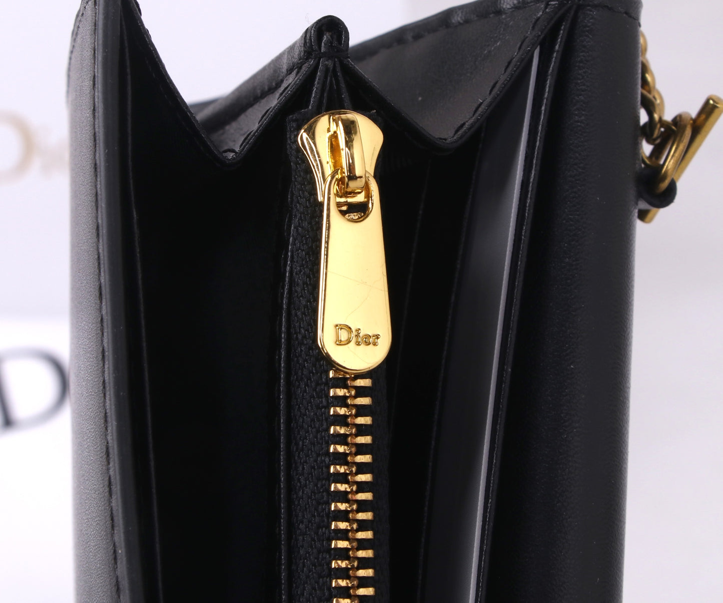 155ND53BDE Stylish leather bag