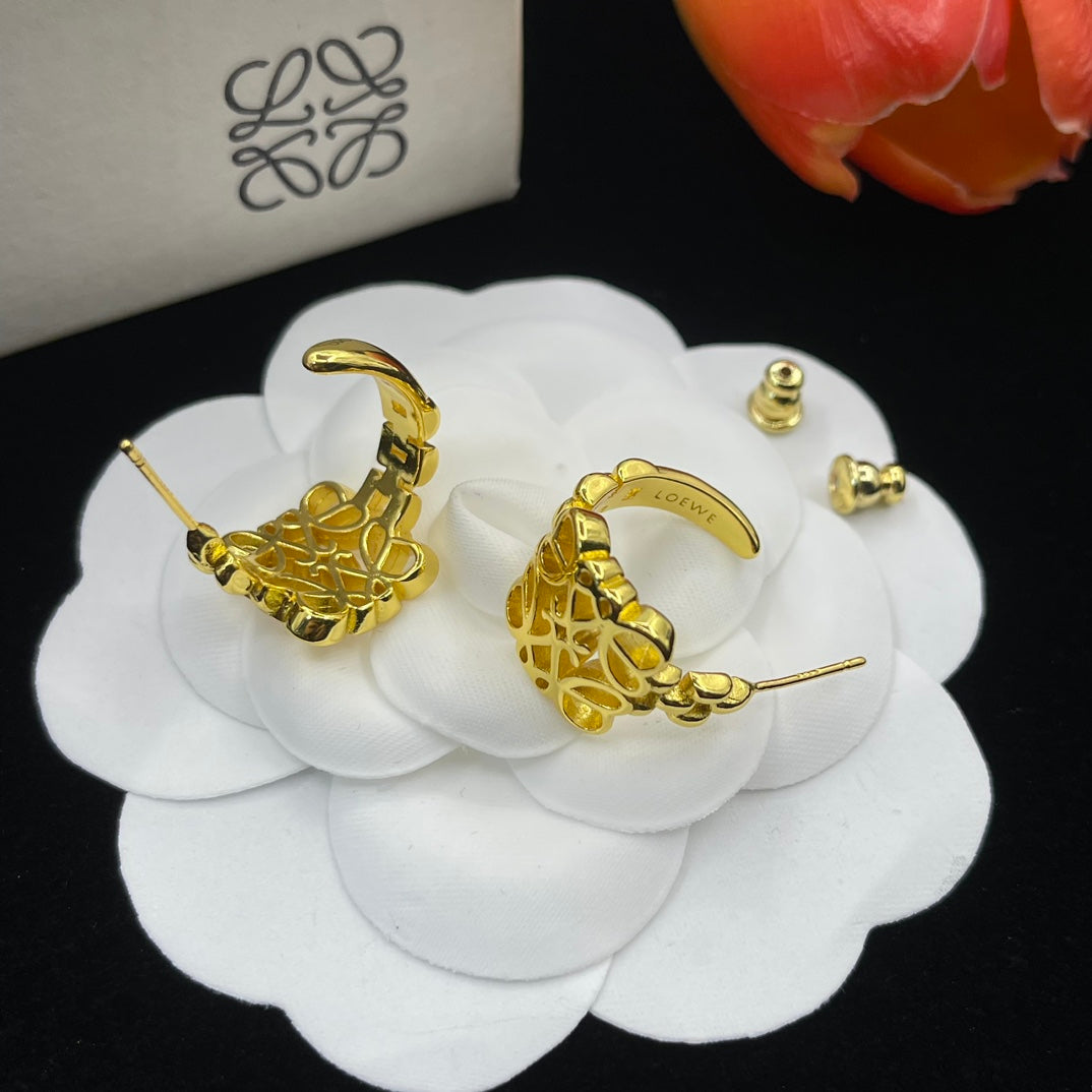 14A756KDE Stylish Earrings Bracelets Necklaces