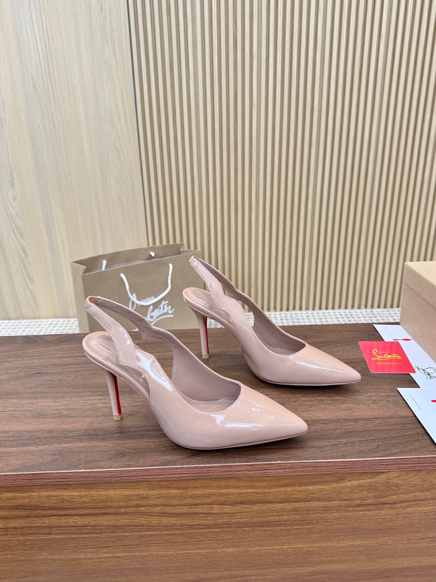 275NA5ZDE Stylish leather High heels
