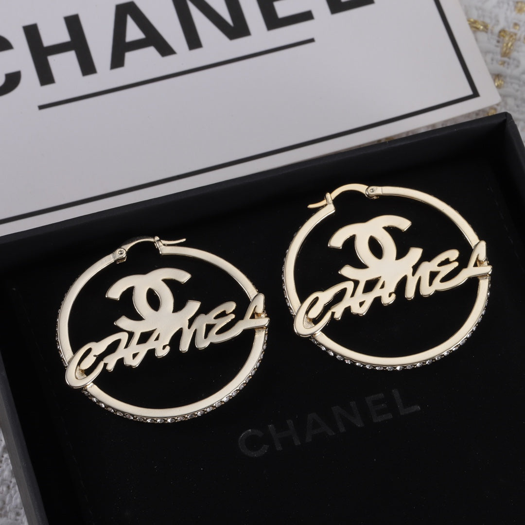 14C1008EDE Stylish Earrings