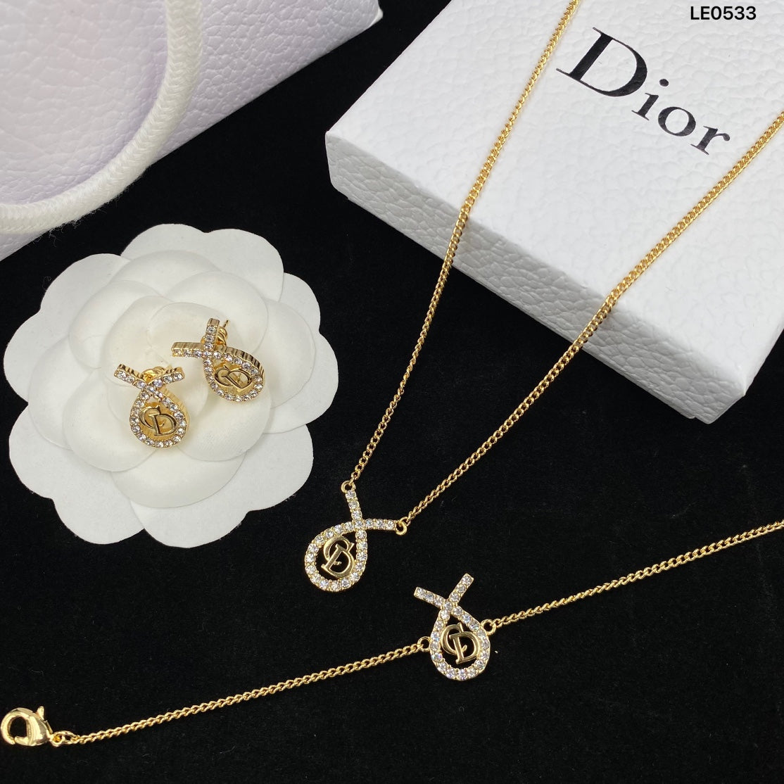 1YD204XDE Stylish Earring Bracelets Necklaces