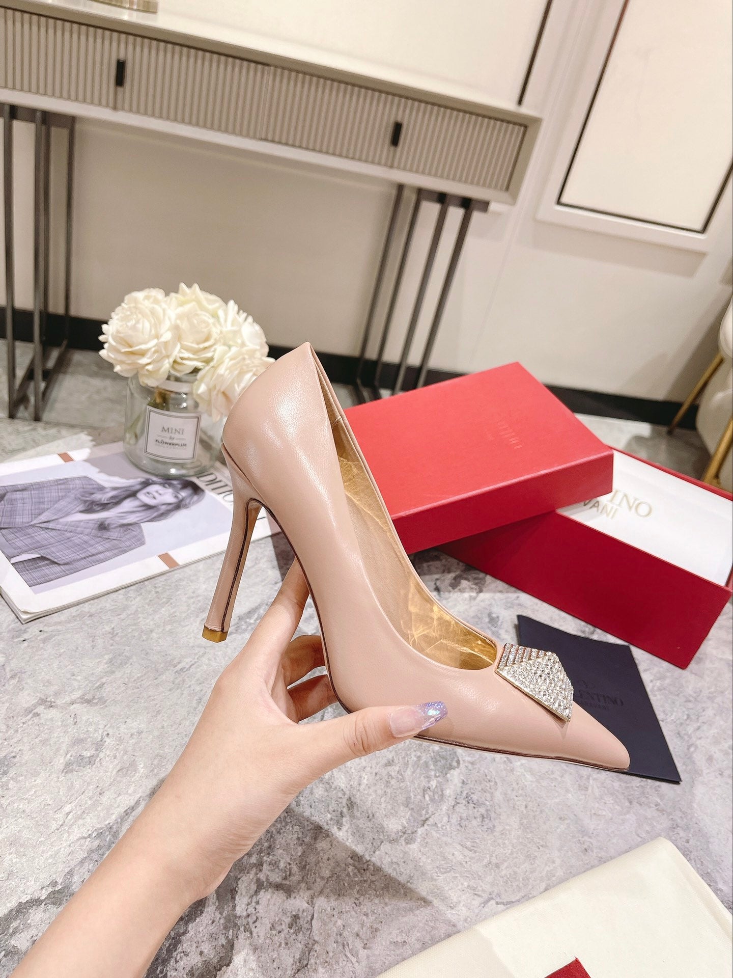 1WVL263ZDE Stylish sandals High heels