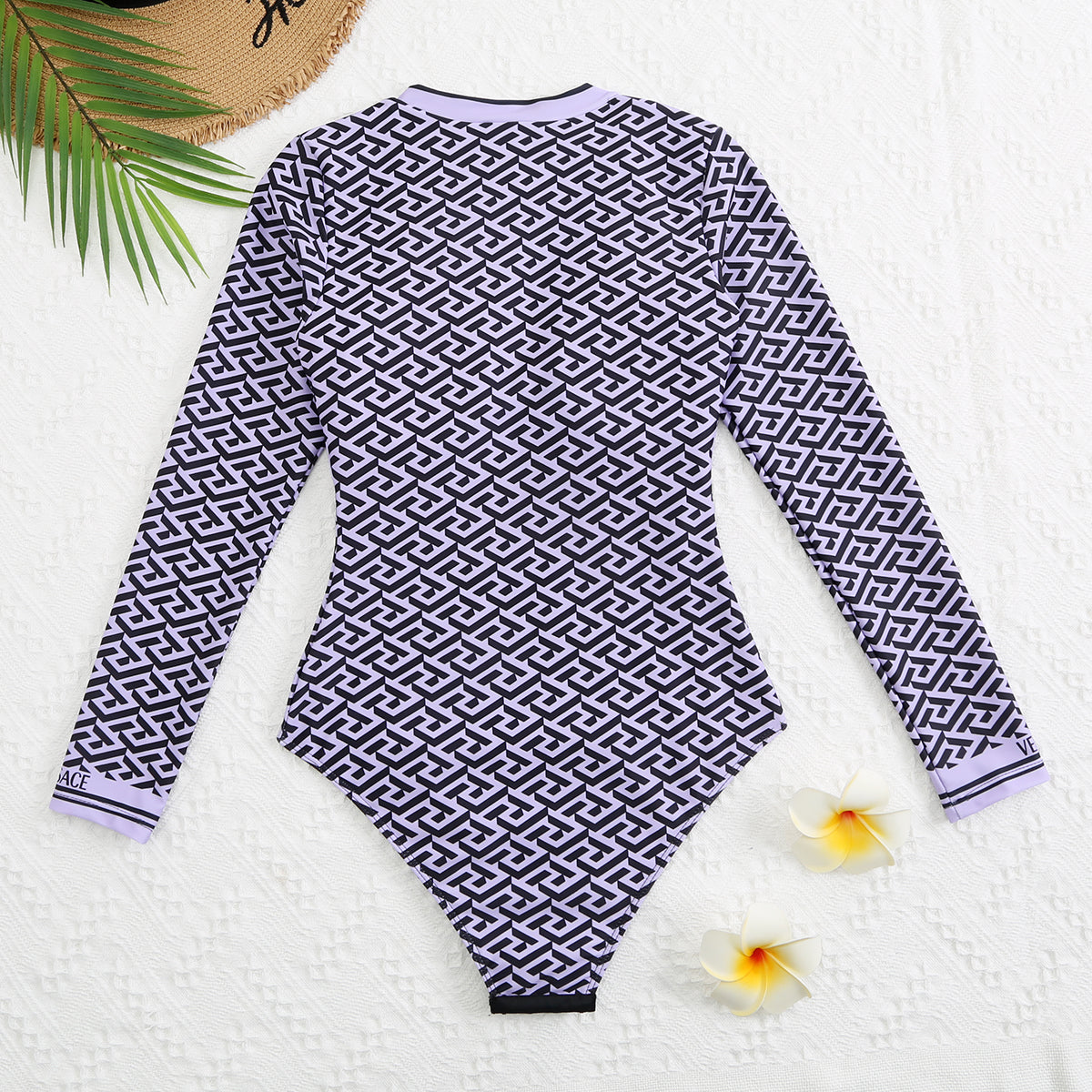 14V103YDE Stylish Long sleeve swimsuit