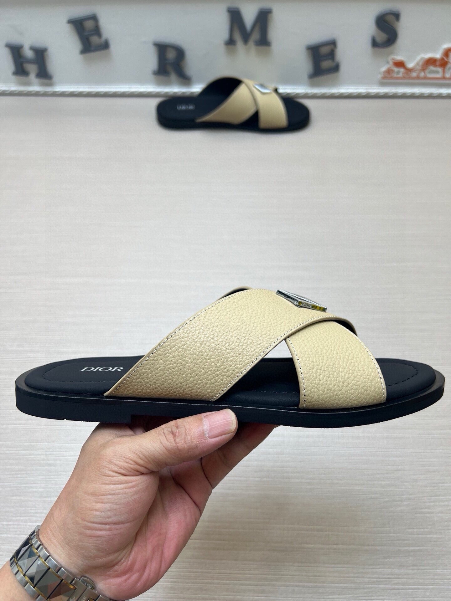 535ZD307ZDE Stylish Slippers