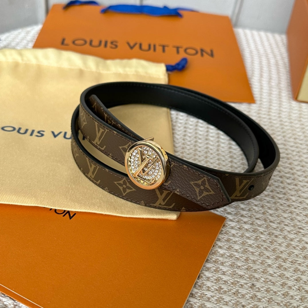 14E144PDE Stylish High quality belt With full package
