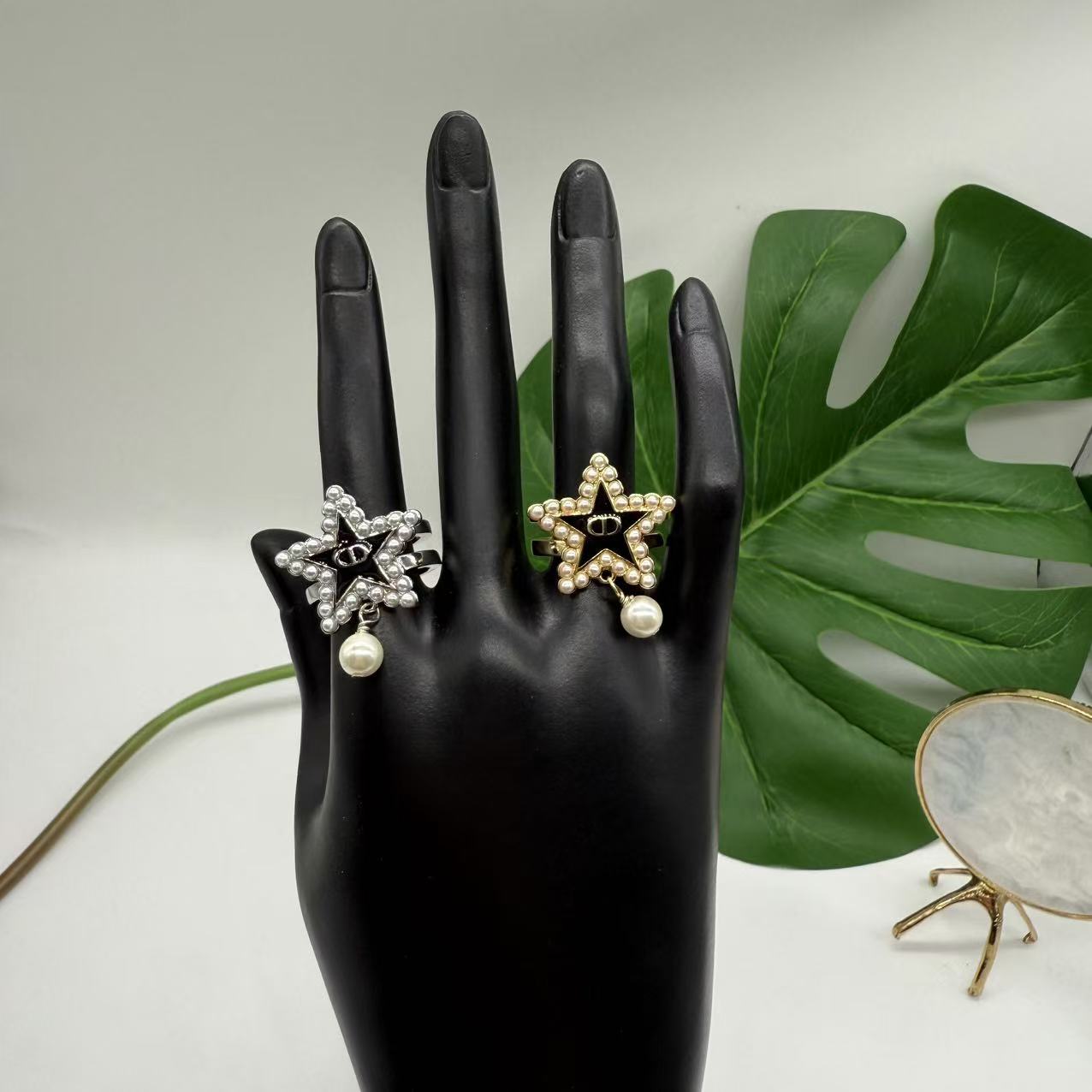 14D733JDE Stylish rings