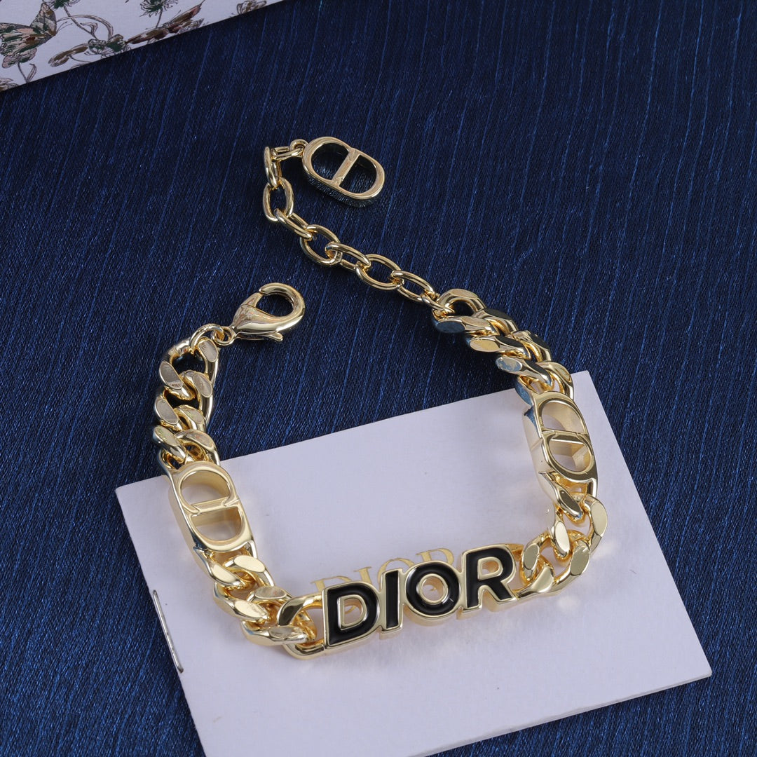 14D540XDE Stylish Bracelets Necklaces