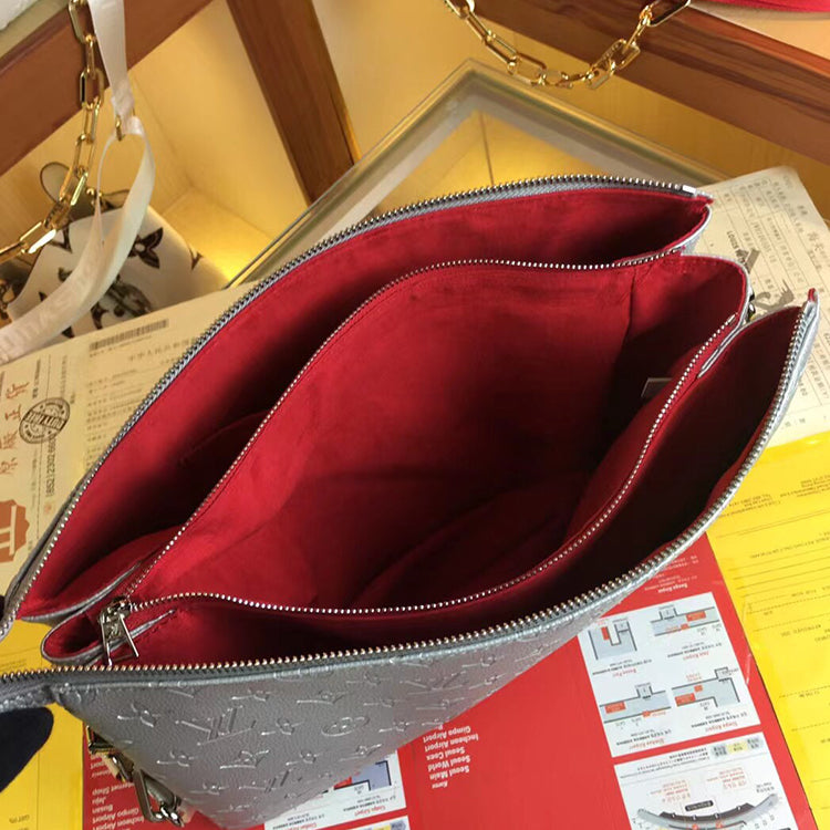 2E42BDE Stylish leather bag