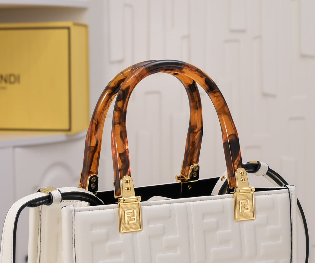 2XF23BDE Stylish leather bag