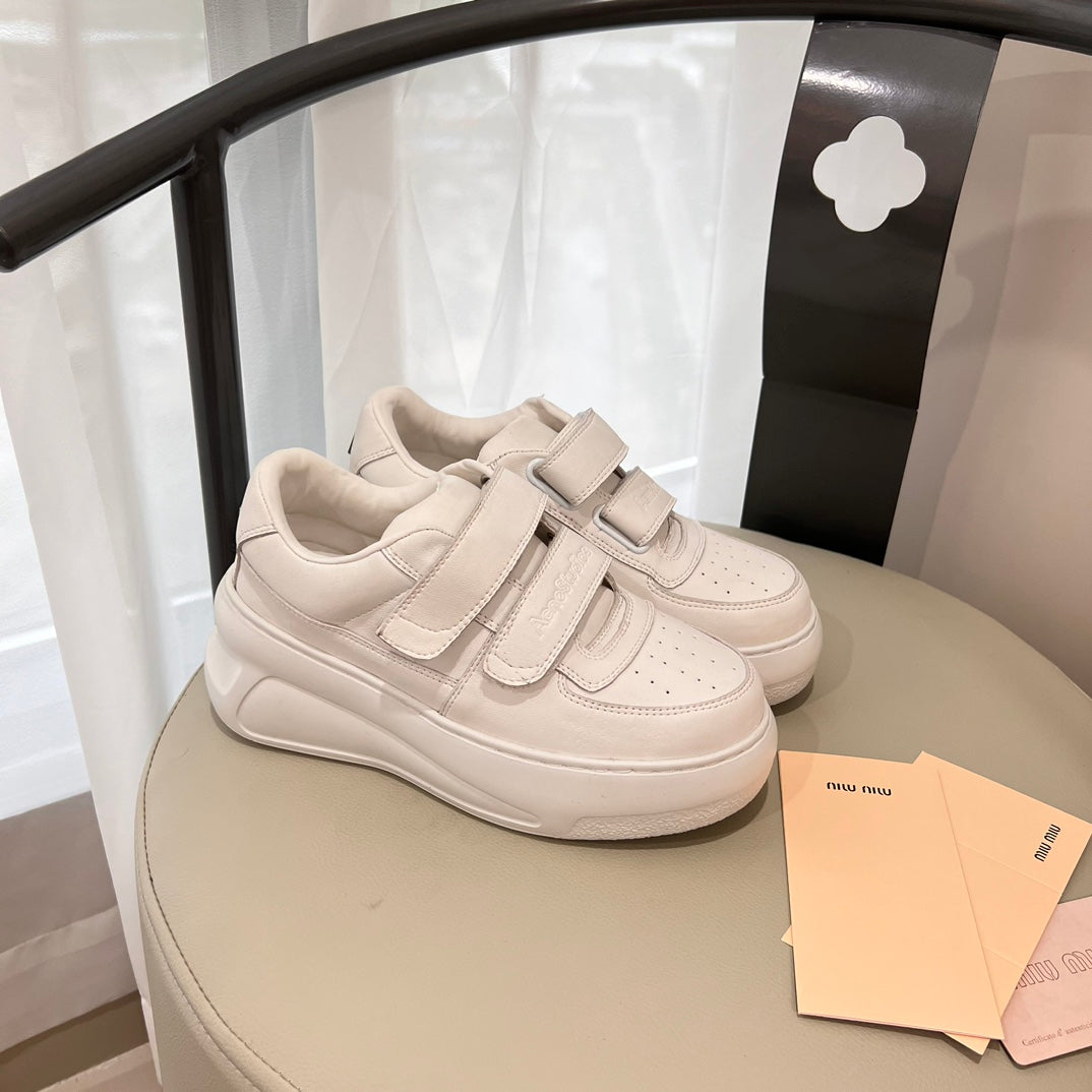 1JA6ZDE Stylish shoes
