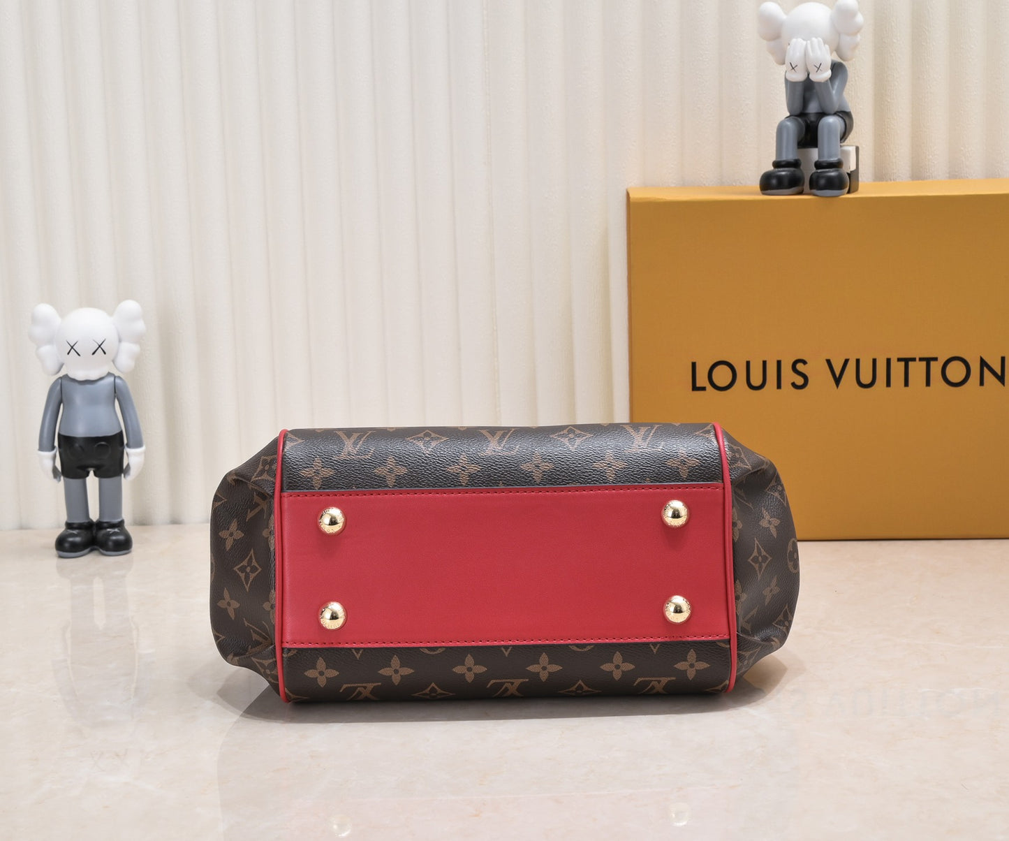 165NE102BDE Stylish leather bag