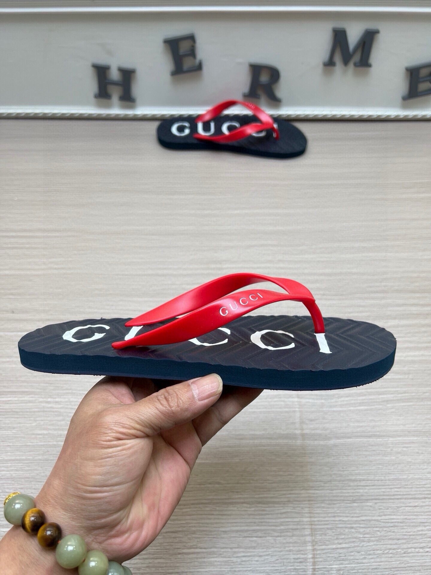 54B39ZDE Stylish slippers