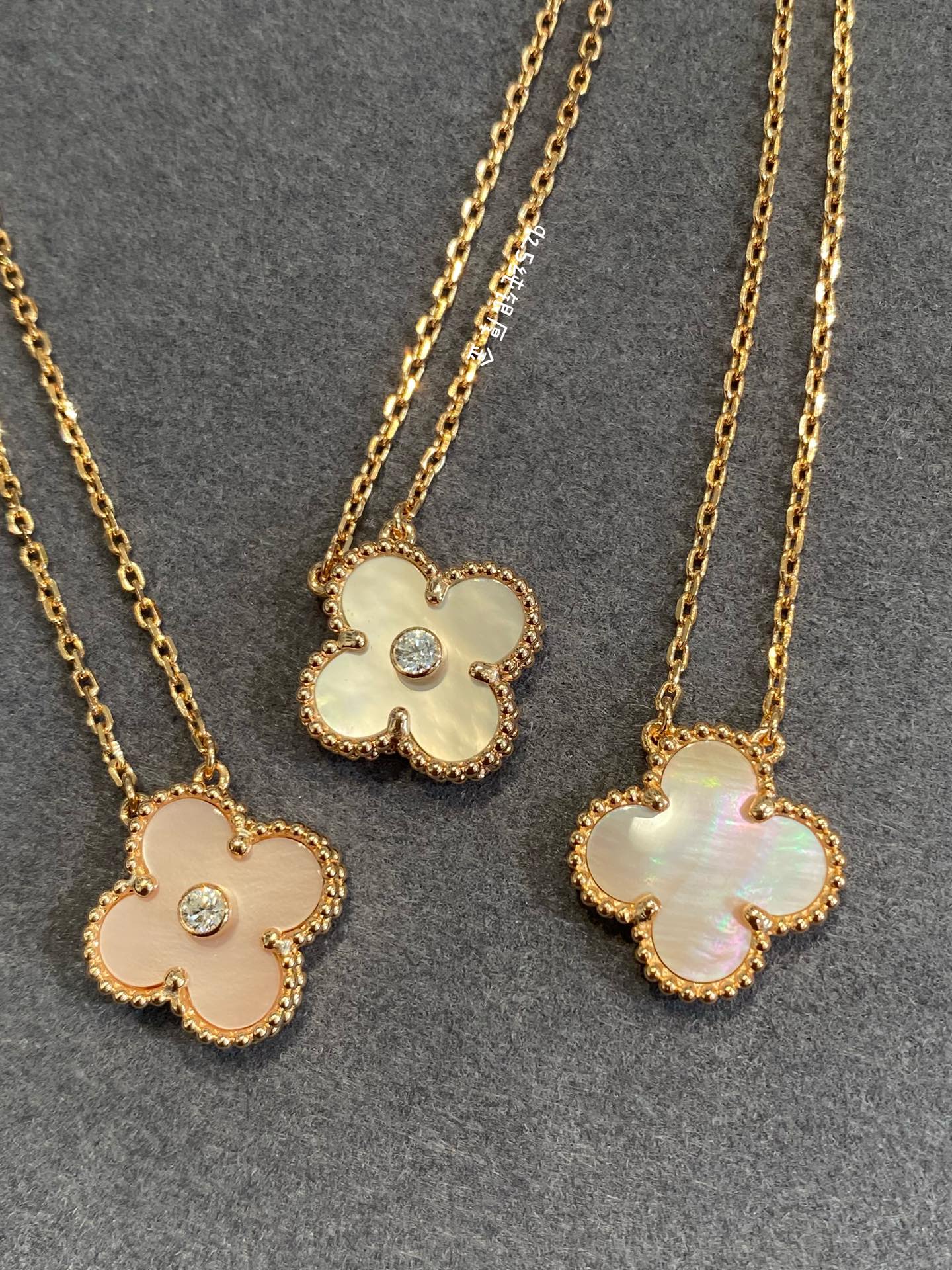5XVA185XDE Stylish 1 flower necklace
