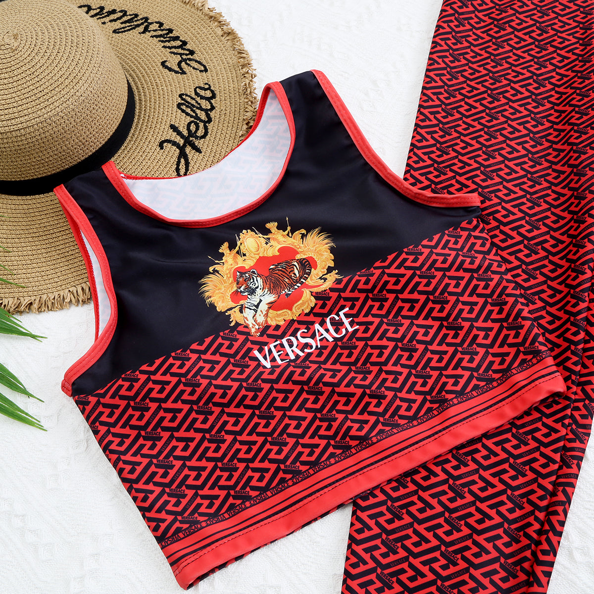 14V83YDE Stylish Long sleeve swimsuit