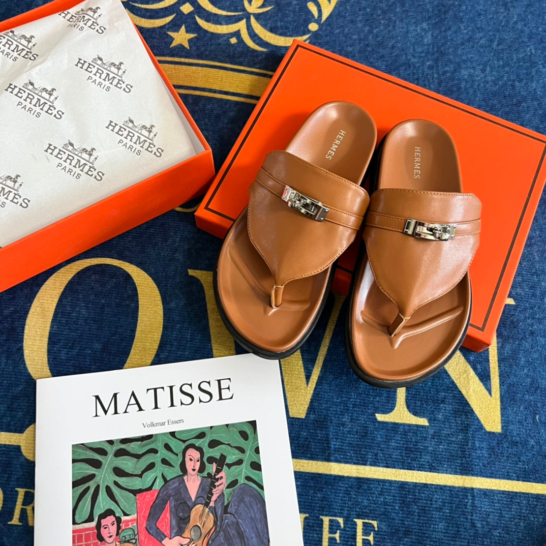 14H3ZDE Stylish Slippers