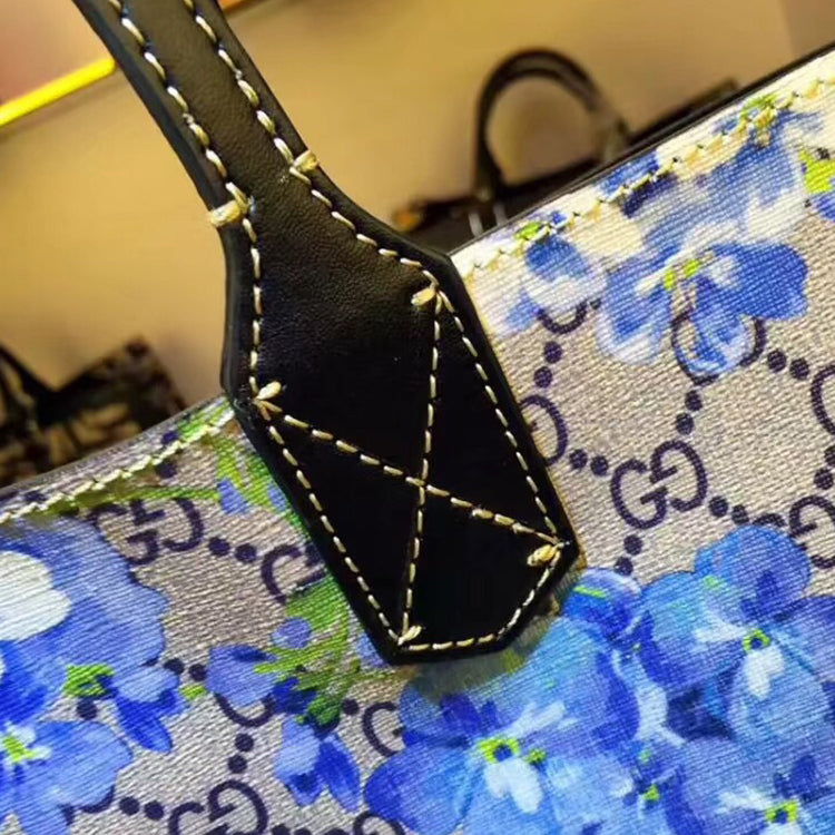 1B230BDE Stylish leather bag