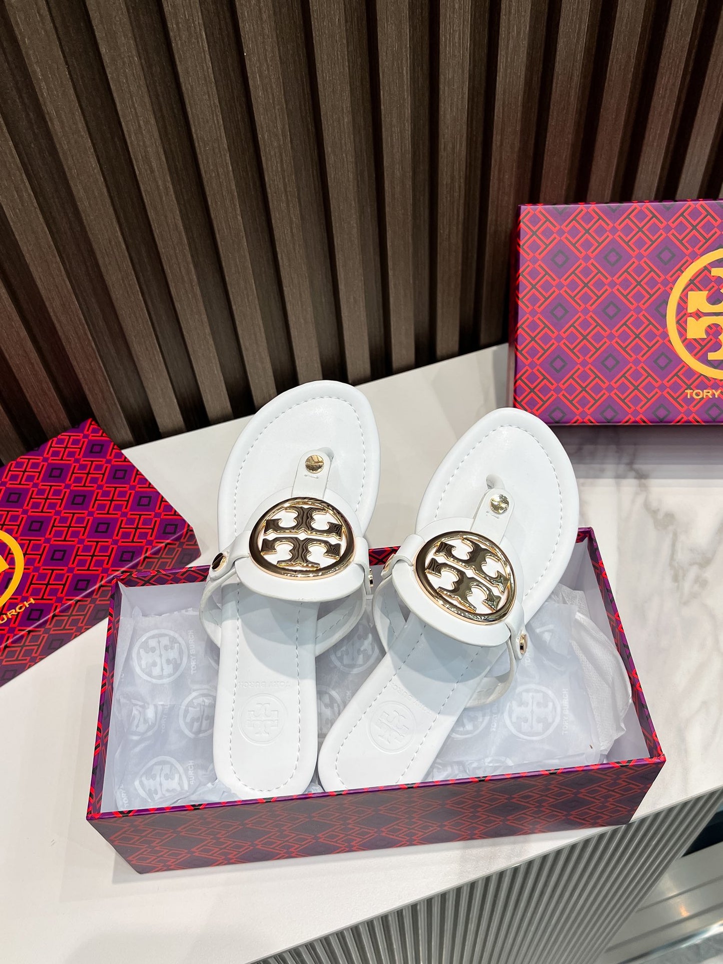 255QA34ZDE Stylish leather shoes