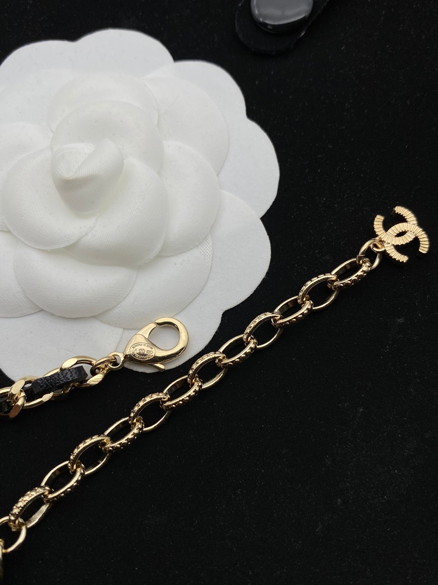 14C225XDE Stylish Necklaces Bracelets Earrings