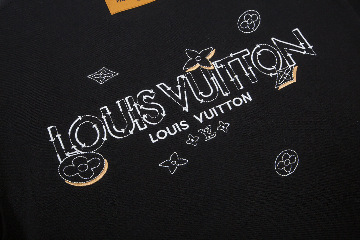 125WE7UDE Stylish T-shirts