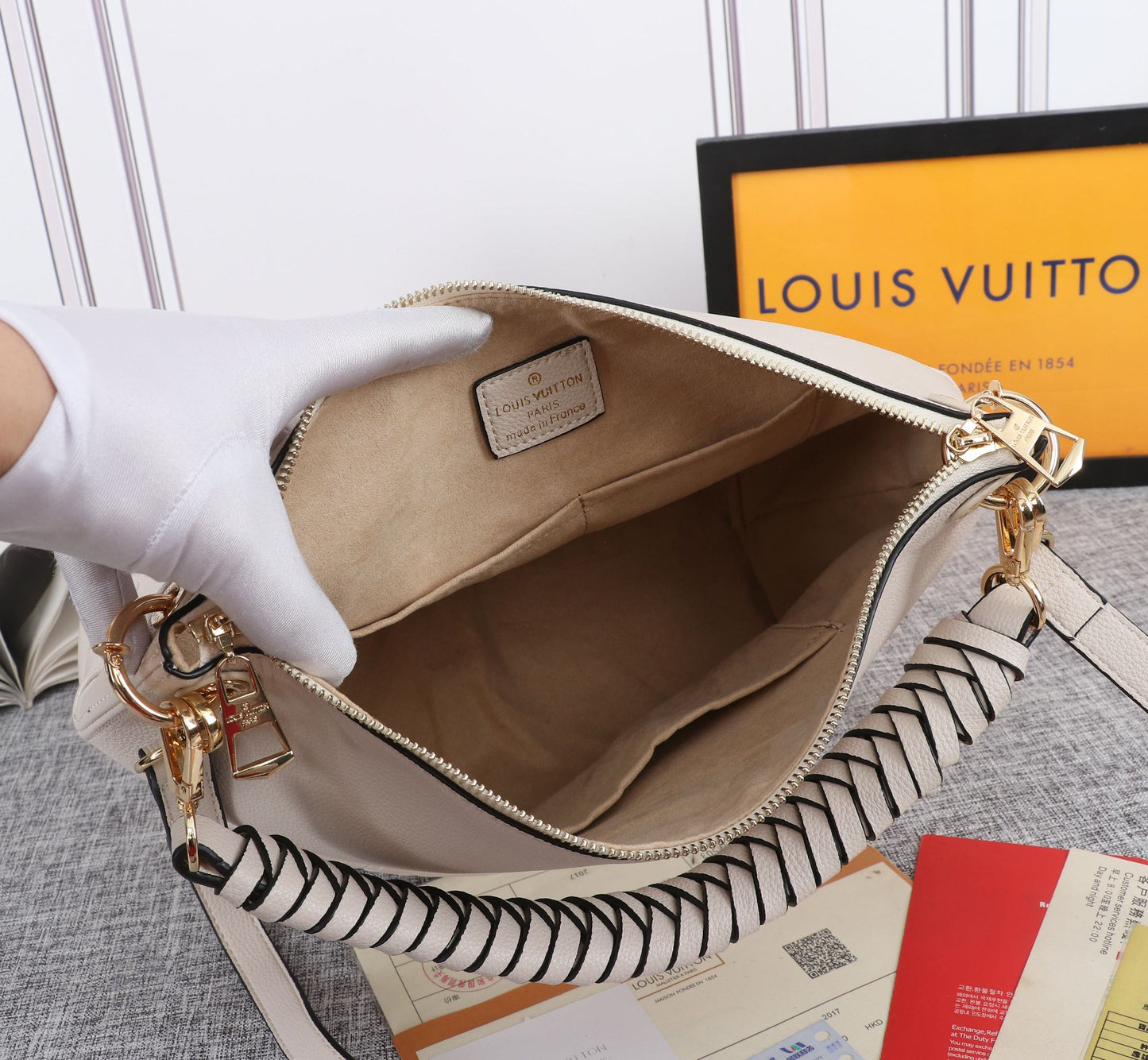 2XE51BDE Stylish leather bag