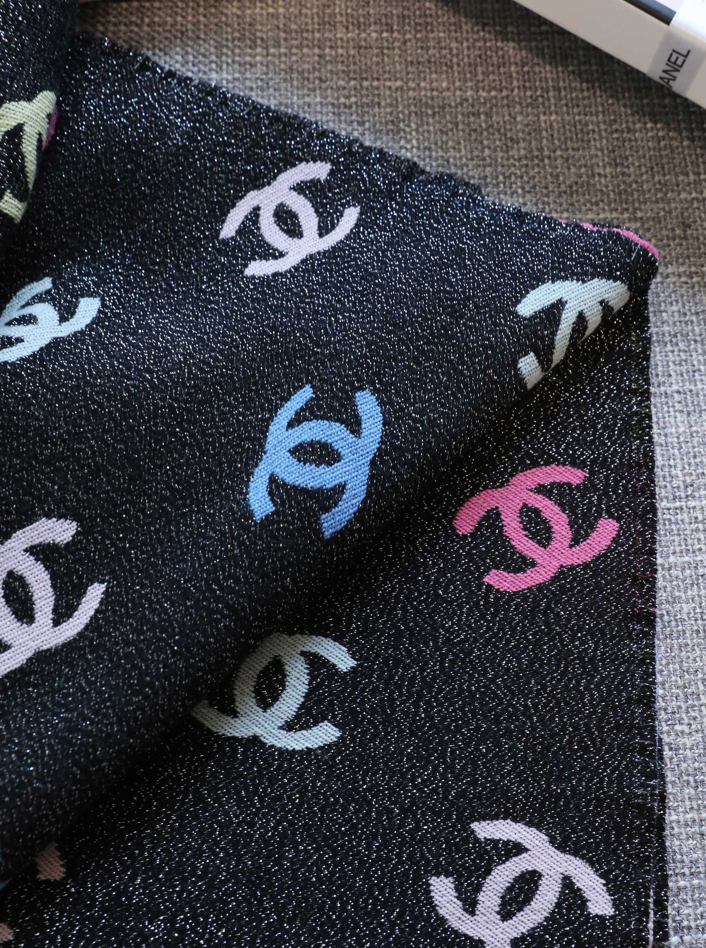175RC12WDE Stylish Winter Scarves