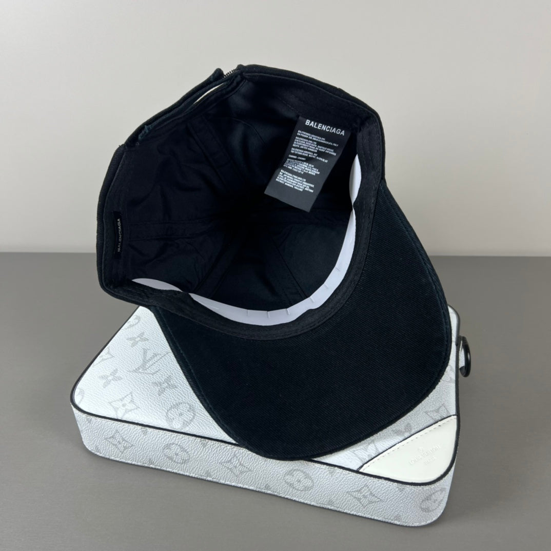 125ZJ527MDE Stylish hats