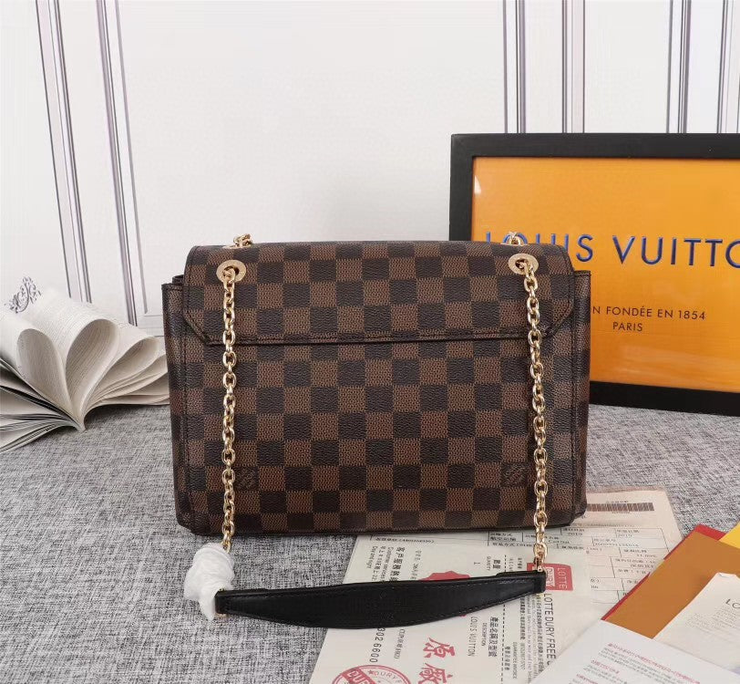 2XE52BDE Stylish leather bag