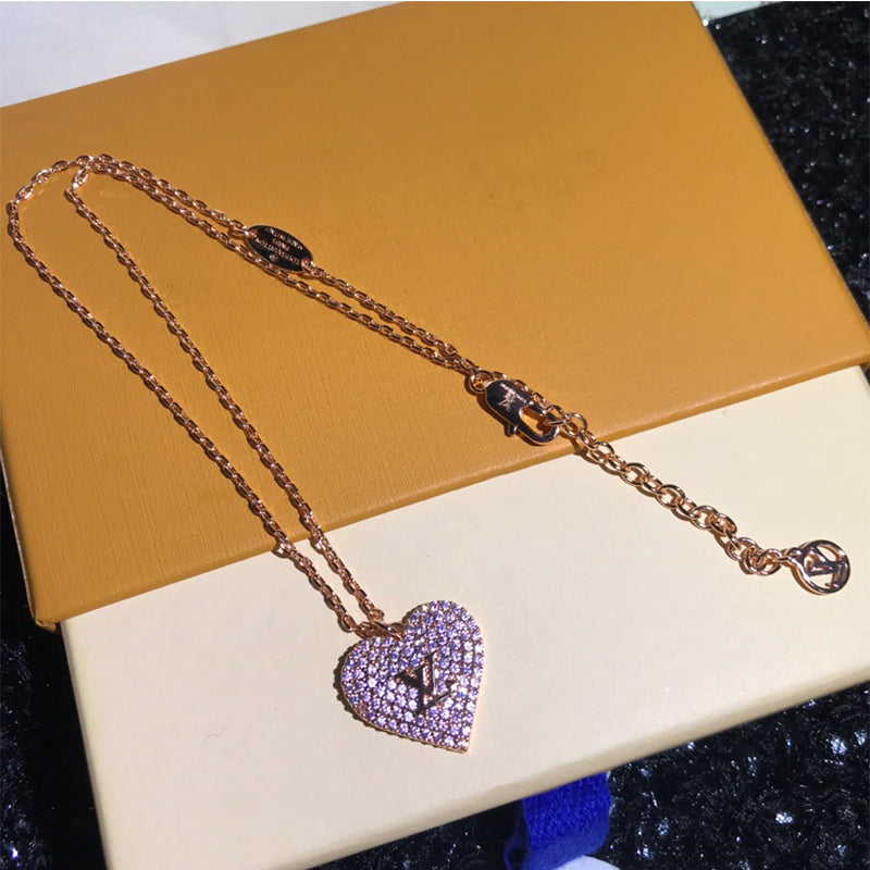 3E56XDE Stylish Necklaces