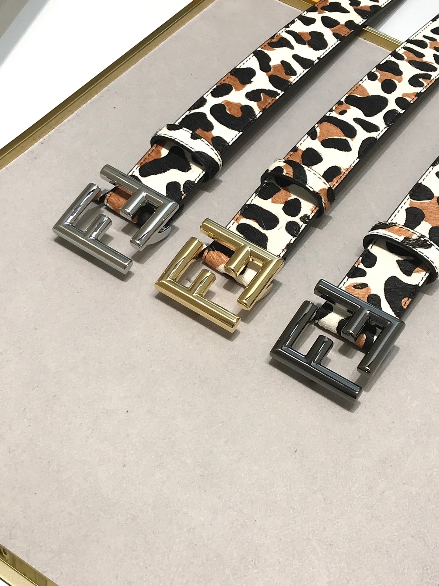 14F94PDE Stylish High quality belt With full package