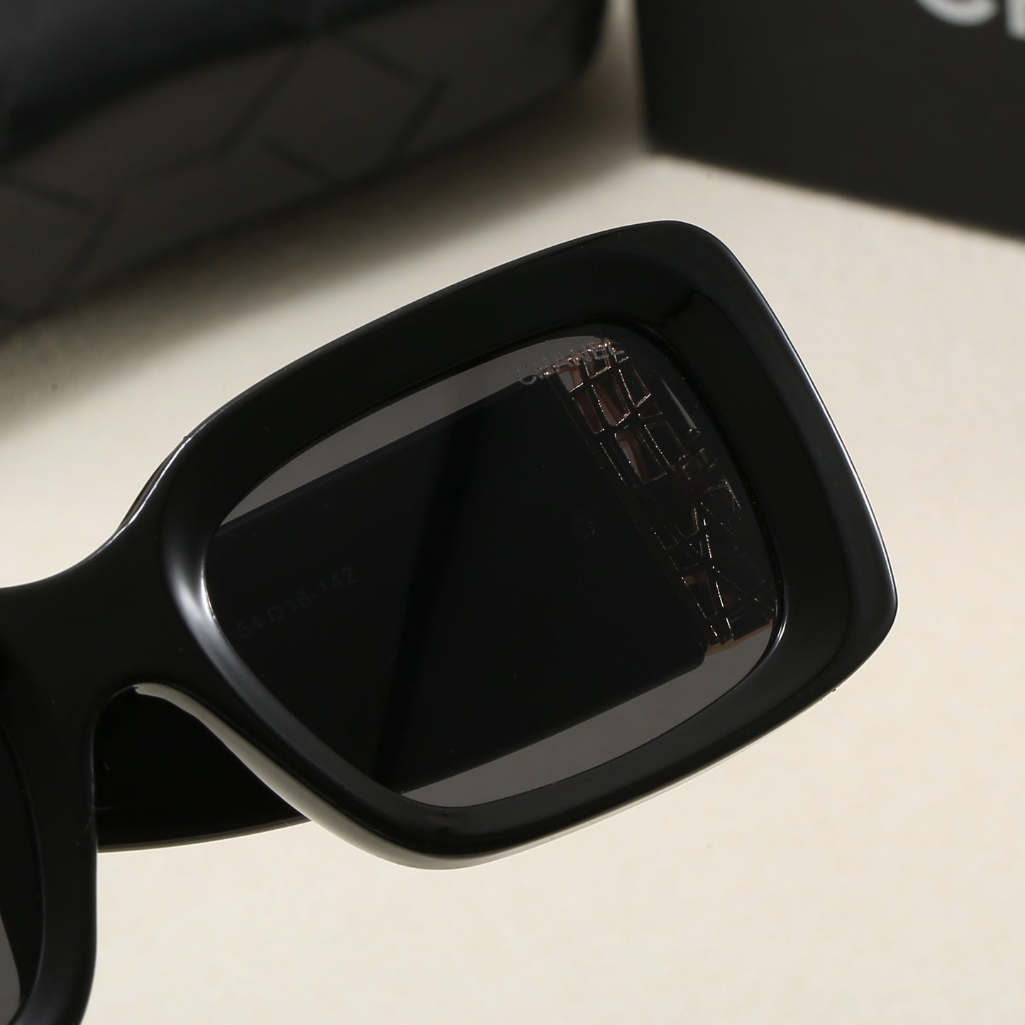 285RC9TDE Stylish Sunglasses