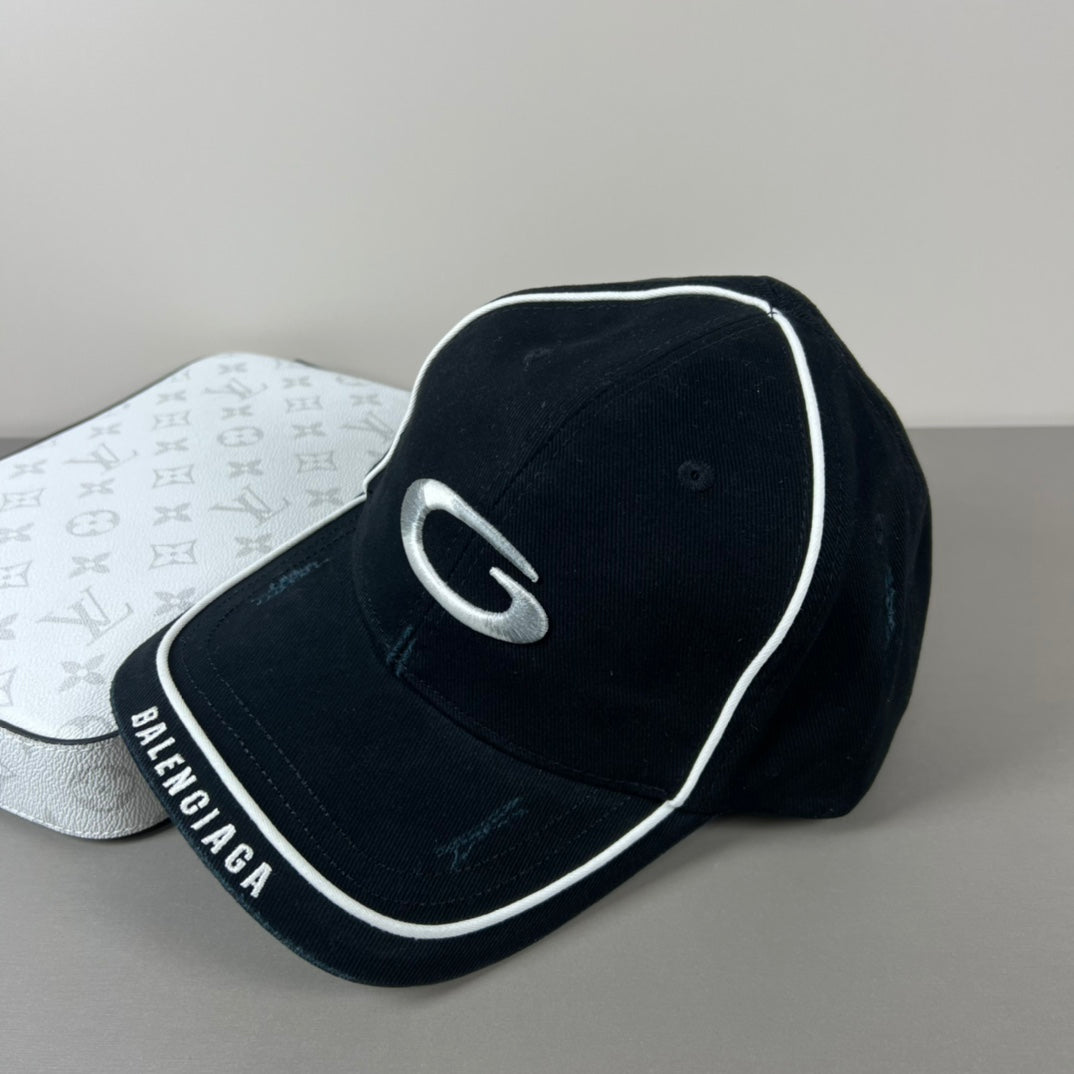 125ZJ527MDE Stylish hats