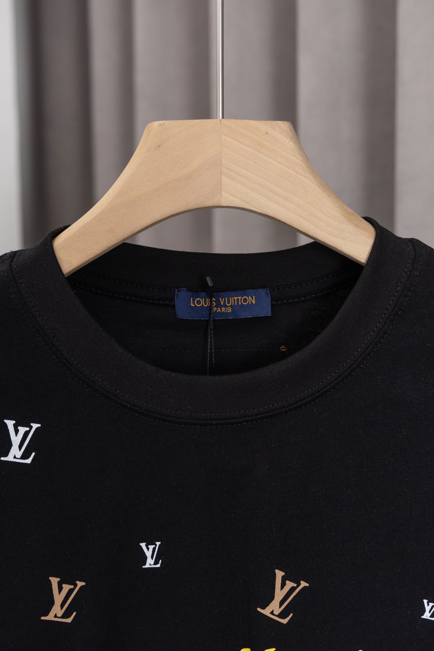 125WE1UDE Stylish T-shirts