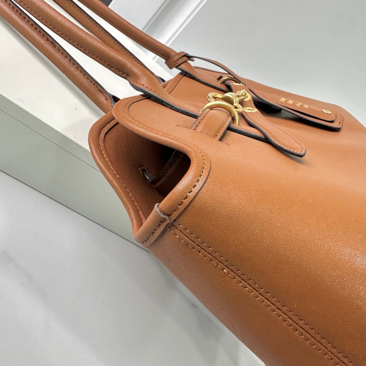 15RA45BDE Stylish leather bag