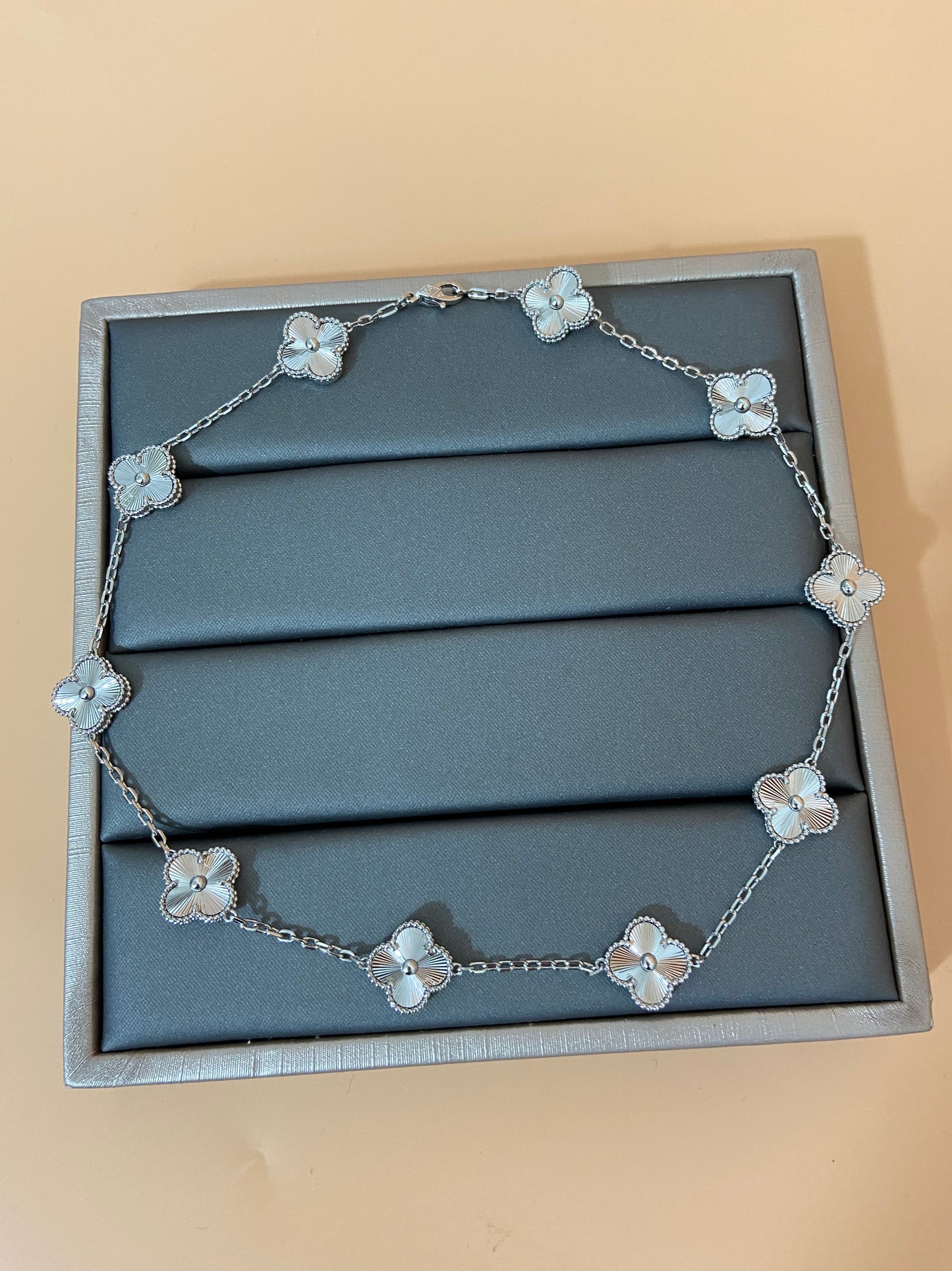 5VA8KDE Stylish Bracelets