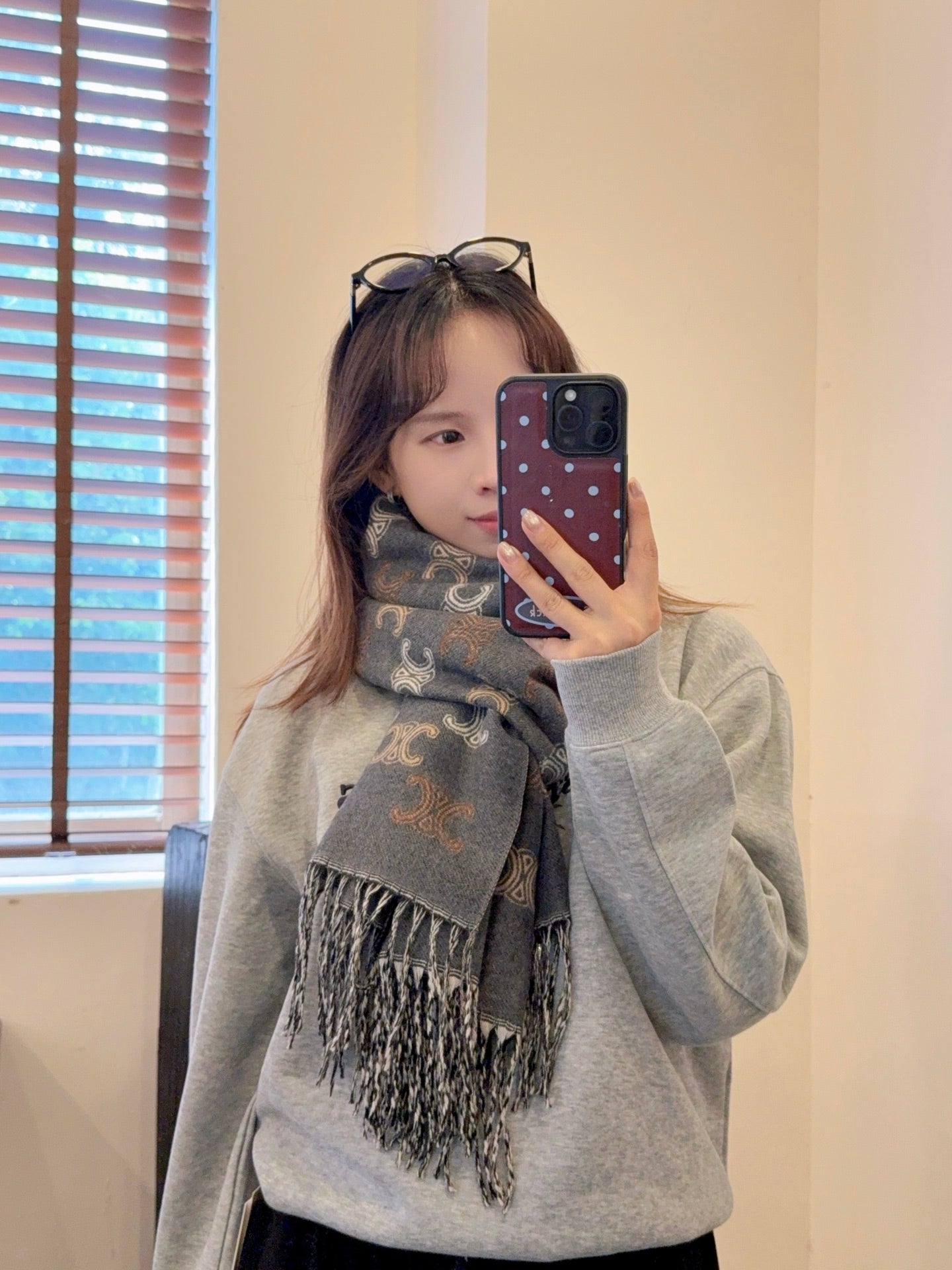 185ZN17WDE Stylish Winter Scarves