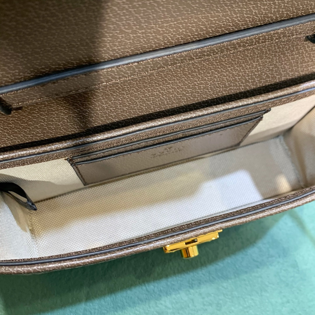 155NB71BDE Stylish leather bag