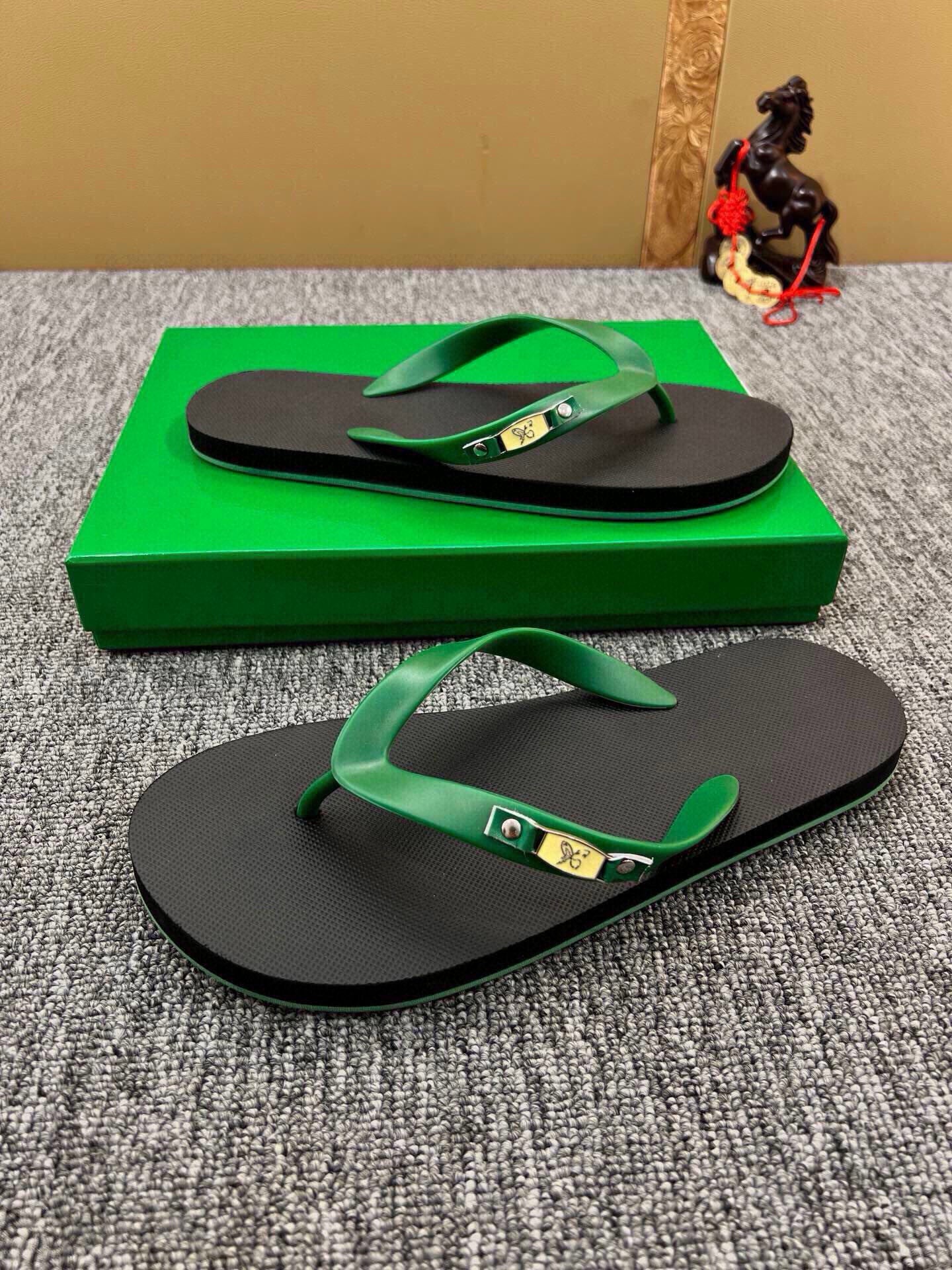 535ZA293ZDE Stylish Slippers